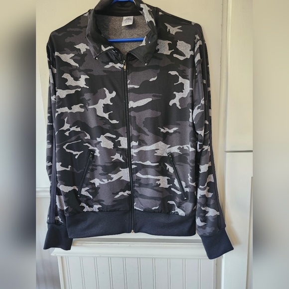 Infinite Performance zip-up sweater size L - Picture 3 of 6